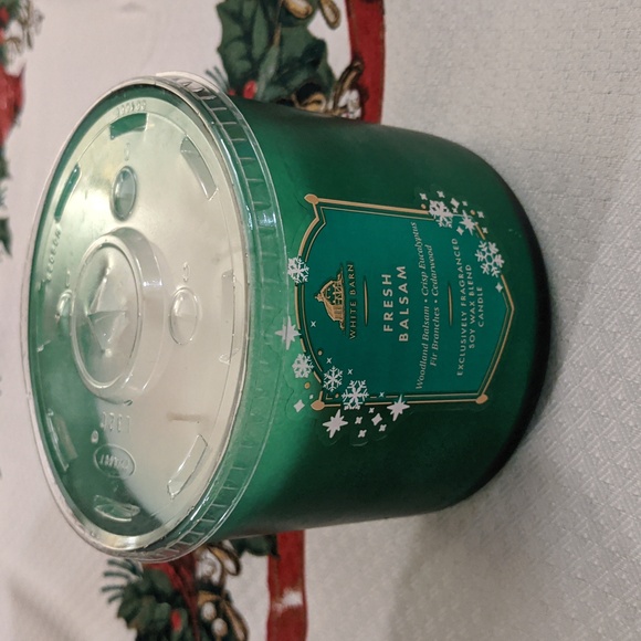 White Barn Fresh Balsam 3-Wick Candle New Woodland Eucalyptus Fir Cedarwood - Picture 5 of 5